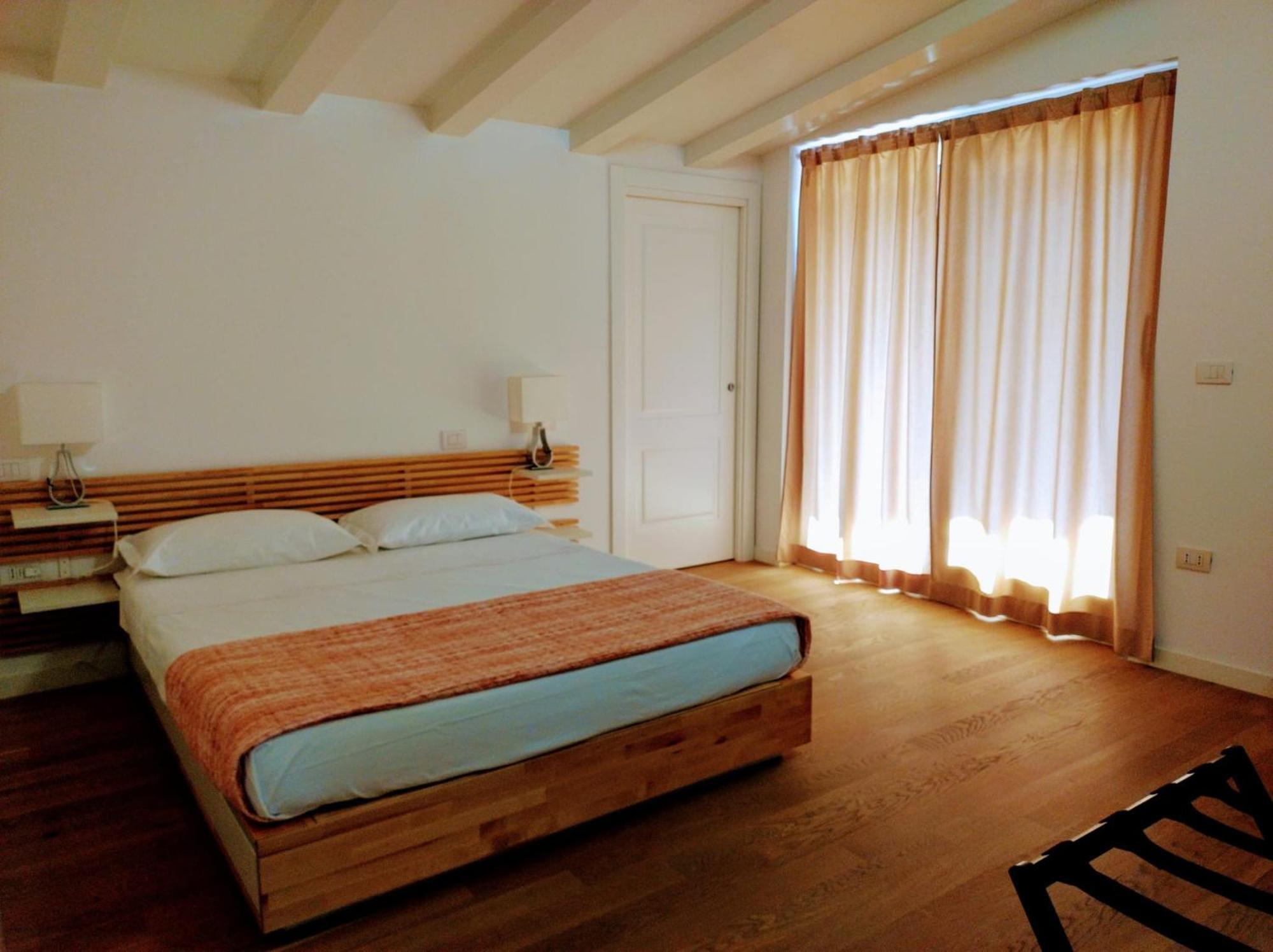 Cairoli7Novate-Mansarda Apartment โนวาเตมิลาเนเซ ภายนอก รูปภาพ